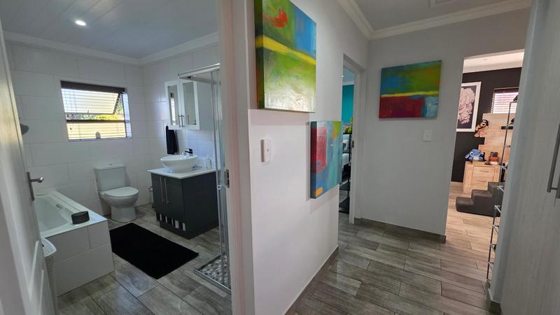 3 Bedroom Property for Sale in Reebok Western Cape